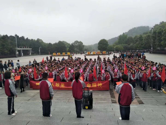 常熟市中学参加韶山研学旅行_湖南研学旅行网