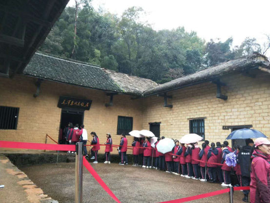 临邑双语中学韶山主题研学旅行_湖南研学旅行网