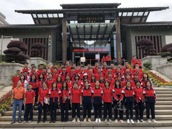 湖北航天高级中学参加韶山主题研学旅行_湖南研学旅行网