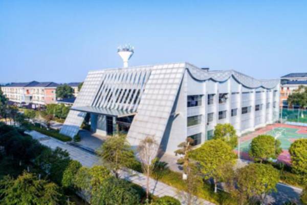 千龙湖研学实践教育基地